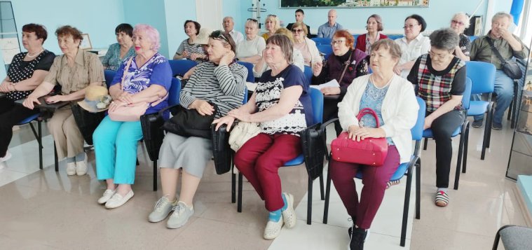 В Приморском Центре общения старшего поколения состоялся семинар по вопросам реализации жилищных прав граждан