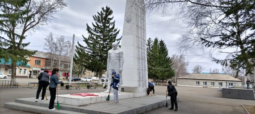 Сотрудники культуры Анучинского округа присоединились к акции, приуроченной к Международному Дню охраны памятников и исторических мест