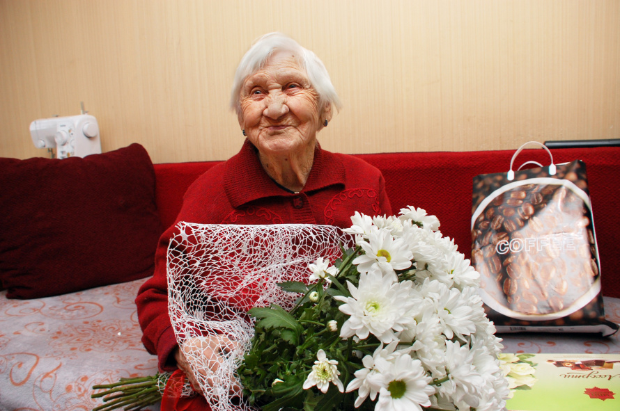 Ветерану Великой Отечественной войны Клавдии Фёдоровне Сторожук - 95 лет!