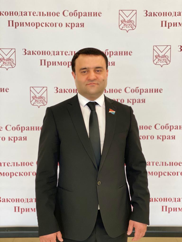 Уважаемые жители Анучинского муниципального округа!  Сердечно поздравляю вас с Днём семьи, любви и верности!